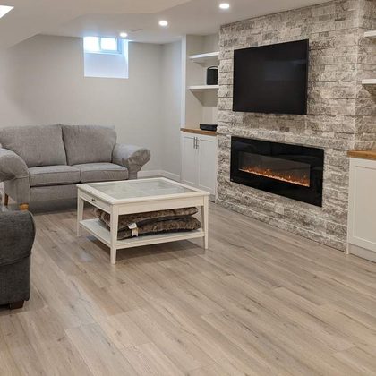 Wood-look vinyl plank
