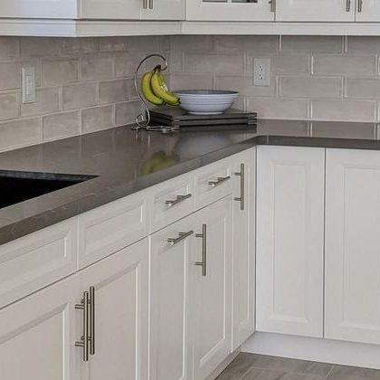 Dark quartz counters