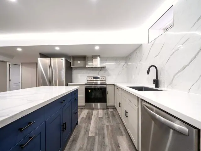 Bright and modern: detail